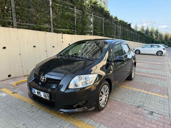 Sahibinden Toyota Auris 1.4 D-4D Comfort 2008 Model 