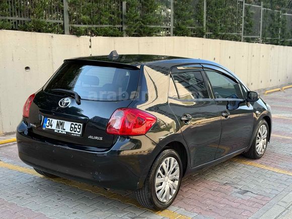 Sahibinden Toyota Auris 1.4 D-4D Comfort 2008 Model 