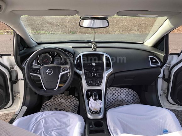  Astra j 1.3 CDTI Sport 2013 değişensiz, masrafsız