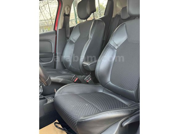 Sahibinden Renault Clio 1.5 dCi Icon 2017 Model  163.300 km Kırmızı