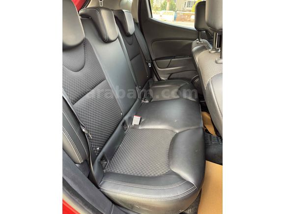 Sahibinden Renault Clio 1.5 dCi Icon 2017 Model  163.300 km Kırmızı
