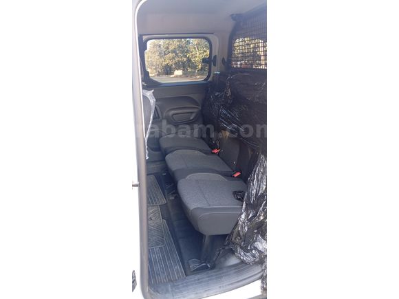Sahibinden Opel Combo 1.5 CDTI Essential 2025 Model İstanbul