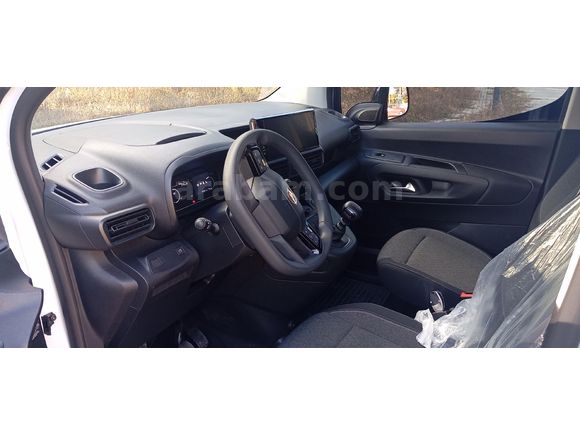 Sahibinden Opel Combo 1.5 CDTI Essential 2025 Model İstanbul
