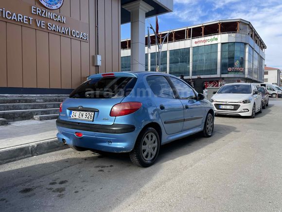 Klimalı Peugeot 206 1.6 XT 2001 Model  