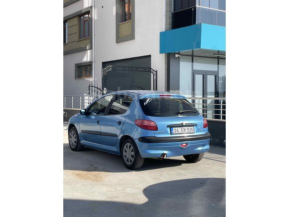 Klimalı Peugeot 206 1.6 XT 2001 Model  