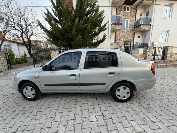 Sahibinden Renault Clio 1.4 RNA 2000 Model 
