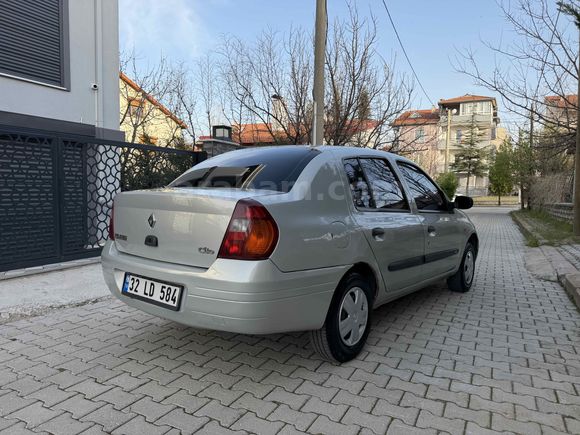 Sahibinden Renault Clio 1.4 RNA 2000 Model 