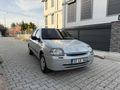 Sahibinden Renault Clio 1.4 RNA 2000 Model 