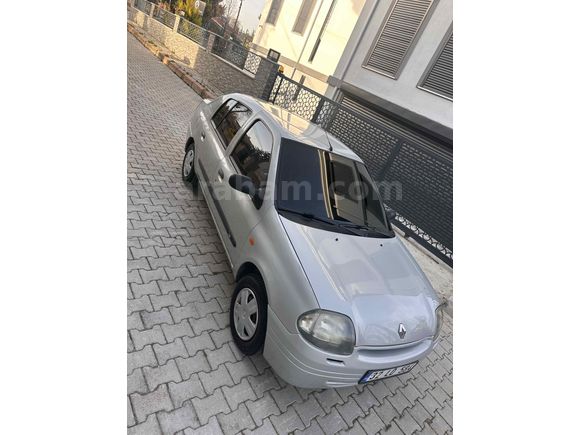 Sahibinden Renault Clio 1.4 RNA 2000 Model 
