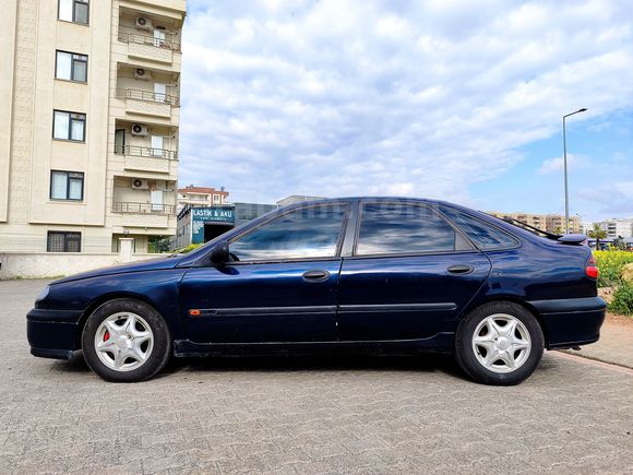 Acil acil Renault Laguna 1.6 RXE 2001 Model 