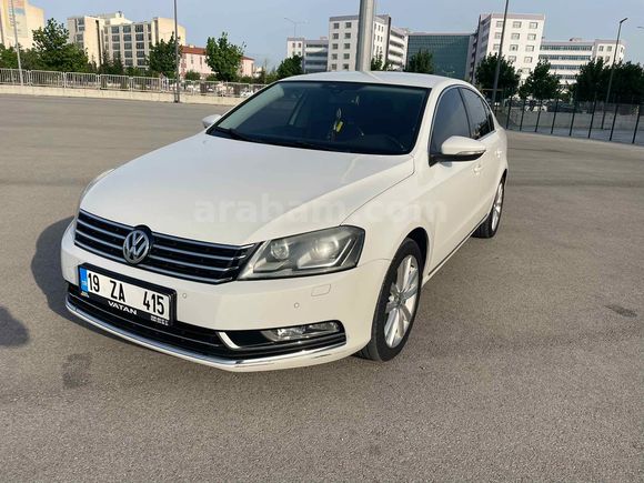 Sahibinden Volkswagen Passat 2.0 TDi BlueMotion Highline 2011 Model Van 226.000 km Beyaz 