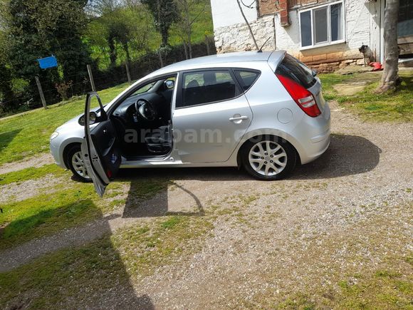 Sahibinden Hyundai i30 1.6 CVVT Mode 2010 Model
