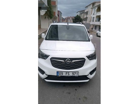 Sahibinden Opel Combo 1.5 CDTI Excellence 2020 Model İstanbul 126.000 km Beyaz
