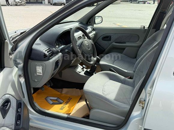 Sahibinden Renault Clio 1.4 Authentique 2004 Model klimalı 