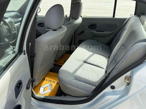 Sahibinden Renault Clio 1.4 Authentique 2004 Model klimalı 