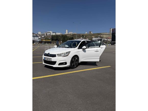Sahibinden Citroen C4 1.6 HDi Attraction 2011 Model 