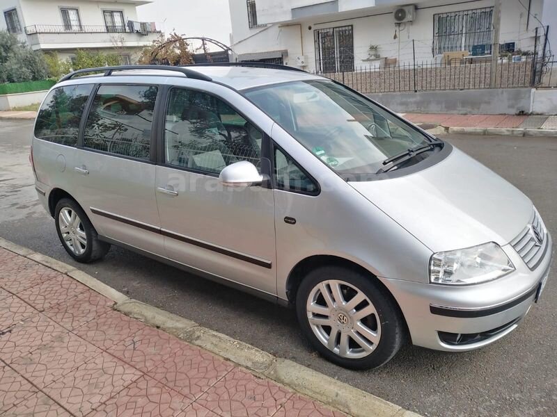 Sahibinden Volkswagen Sharan 1.9 TDI 2006 Model Mersin 273.000 km Gri (metalik)