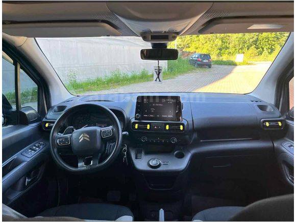 Sahibinden Citroen Berlingo 1.5 BlueHDI Feel Bold 2023 Model 