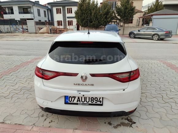 Sahibinden Renault Megane 1.6 Joy 2017 Model
