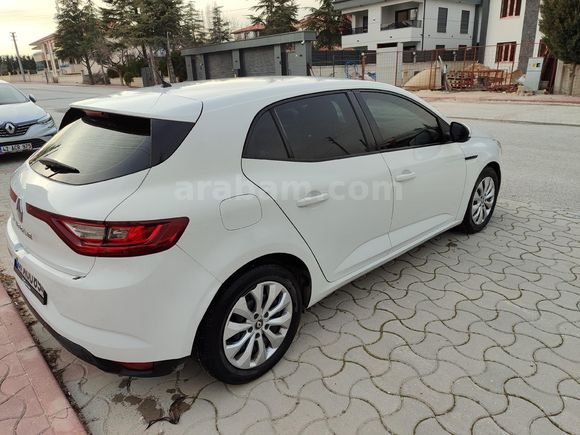 Sahibinden Renault Megane 1.6 Joy 2017 Model