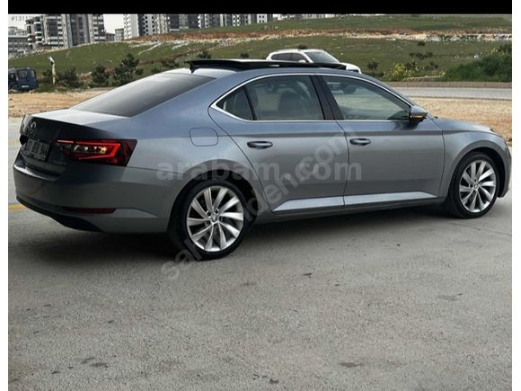 2017 MODEL 2018 ÇIKIŞLI DOLULAR DOLUSU CAM TAVANLI SKODA SUPER B