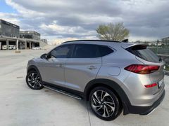 aracım 2019 model hundai tucson 1.6 CRDİ  4x4 Elite paket servis bakımlı  orijinal değişen yok hatasız boyasız kusursuz
     böyle temiz bulunmaz