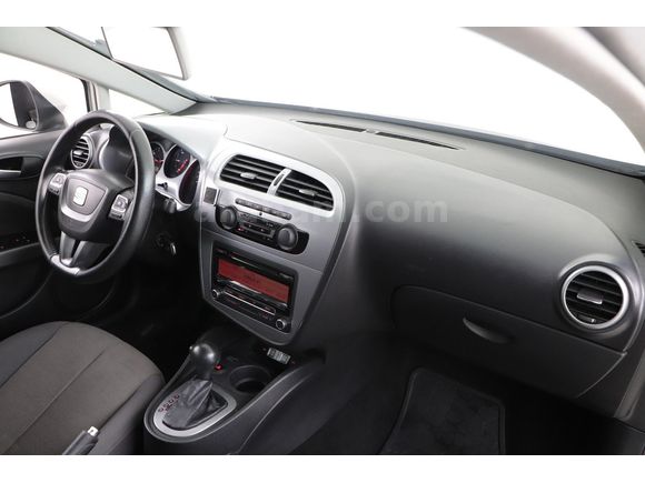 SSS CARS'TAN DİZEL OTOMOTİK VİTES LEON