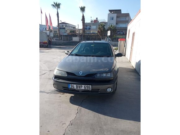 Sahibinden Renault Laguna 1.6 2001 Model  330.000 km Füme