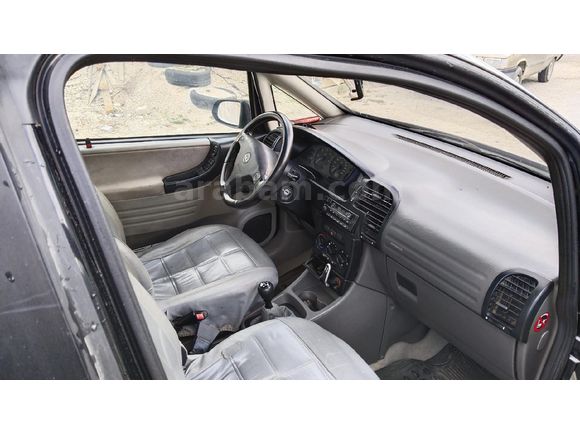 Sahibinden Opel Zafira 2.0 DTI Elegance 2003 Model