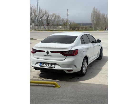 Sahibinden Renault Megane 1.5 Blue DCI Touch 2020 Model 