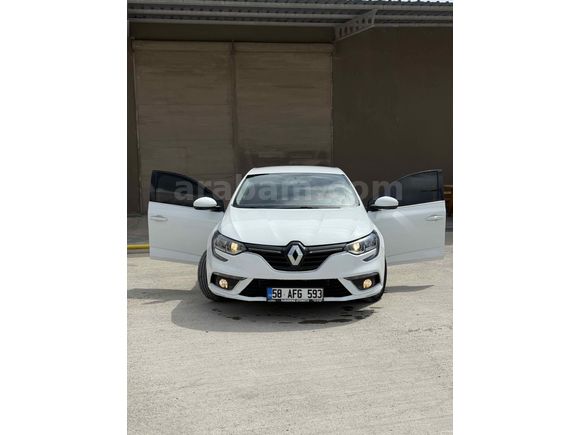 Sahibinden Renault Megane 1.5 Blue DCI Touch 2020 Model 