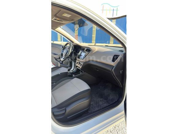 HATASIZ 93,500 KM Hyundai i20 1.2 MPI Elite 2017 Model 