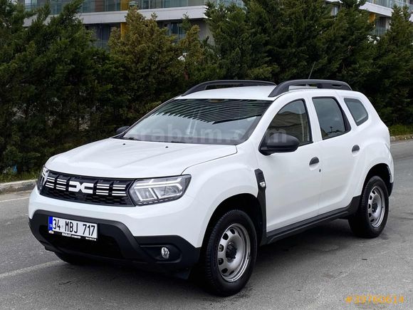 2024 DUSTER 4X4 30 BİN KM YENİ LOGO MAKYAJLI 1.3 TCE 150 HP