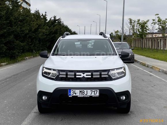 2024 DUSTER 4X4 30 BİN KM YENİ LOGO MAKYAJLI 1.3 TCE 150 HP