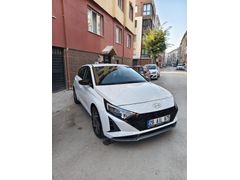 Sahibinden Hyundai i20 1.4 MPI Style 2023 Model