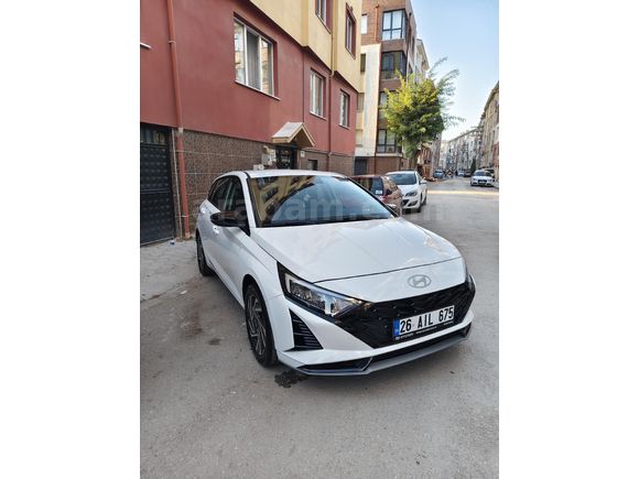 Sahibinden Hyundai i20 1.4 MPI Style 2023 Model
