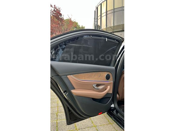 Sahibinden Mercedes - Benz E 200 d Exclusive 2022 Model HATASIZ-DEĞİŞENSİZ