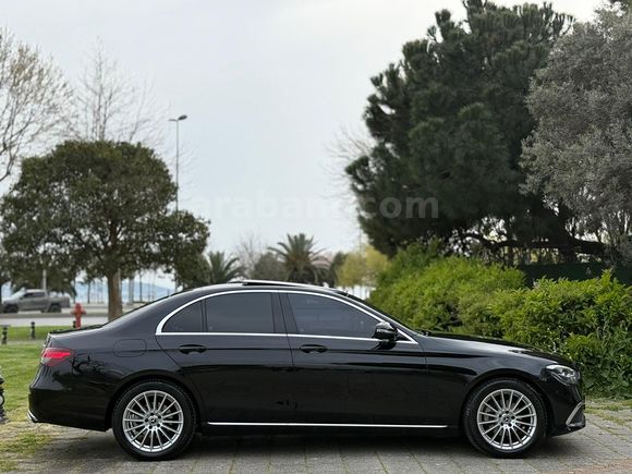 Sahibinden Mercedes - Benz E 200 d Exclusive 2022 Model HATASIZ-DEĞİŞENSİZ
