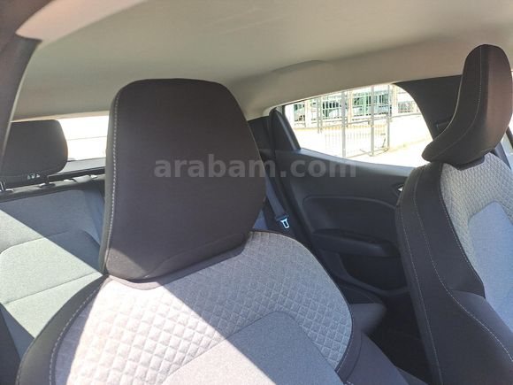 Sahibinden Renault Clio 1.0 TCe Evolution 2025 Model