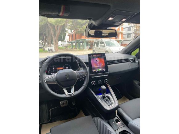 Sahibinden Renault Clio 1.0 TCe Techno Esprit Alpine 2025 Model 
