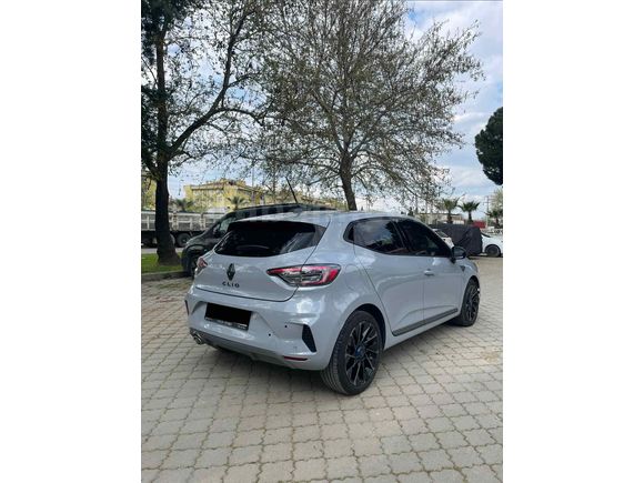 Sahibinden Renault Clio 1.0 TCe Techno Esprit Alpine 2025 Model 