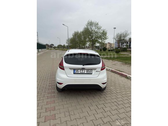 Sahibinden Ford Fiesta 1.4 TDCi Titanium 2012 model
