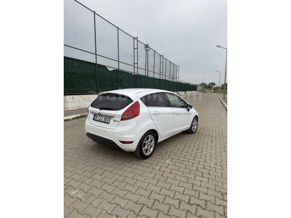 Sahibinden Ford Fiesta 1.4 TDCi Titanium 2012 model