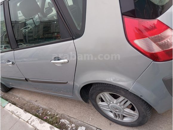 Sahibinden Renault Scenic 1.6 Privilege 2006 Model