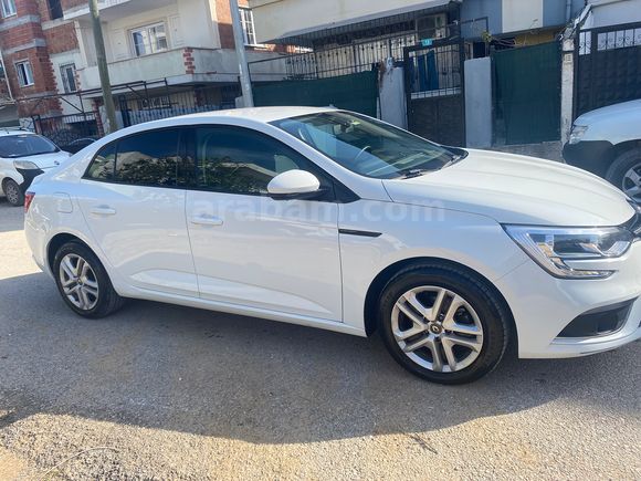 Sahibinden Renault Megane 1.3 TCe Joy 2020 Model 