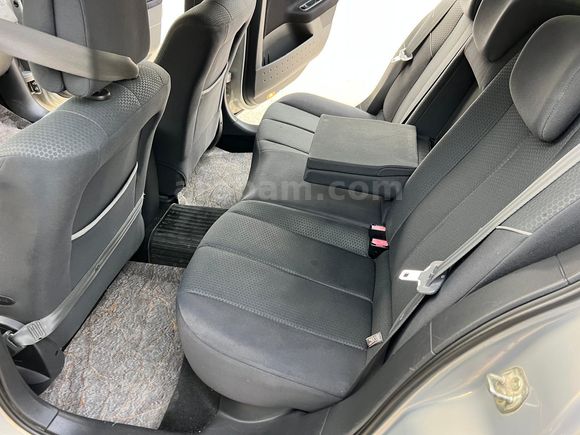 Sahibinden Renault Megane 1.6 Dynamique 2005 Model  164.000 km Gri
