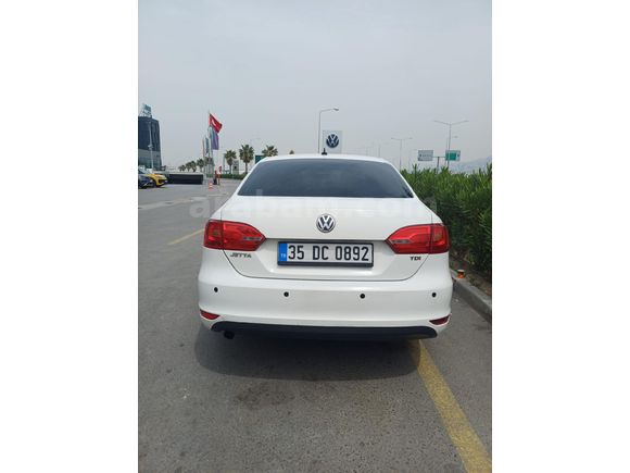 DÜSÜK KM TEMİZ KULLANILMIŞ JETTA l