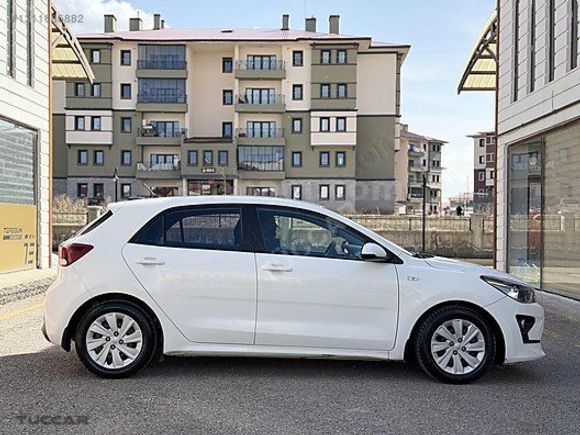 2020 MODEL KIA RIO 85 BİN KM'DE HATASIZ DEĞİŞENSİZ
