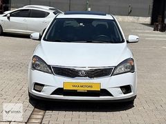 YAKA MOTORS'TAN 2012 DİZEL OTOMATİK MOTOR ŞANZUMAN KUSURSUZ CEED