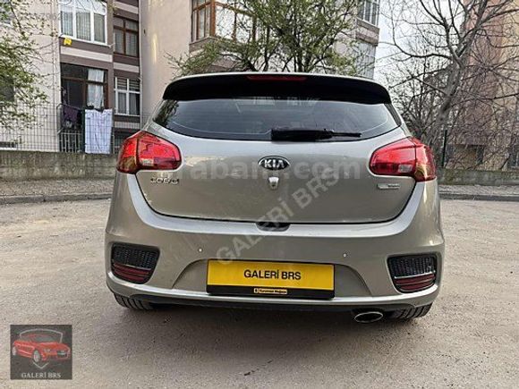 KİA CEED 1.6 CRDİ PREMİUM -CAM TAVAN-ISITMA-OTOMATİK PARK-